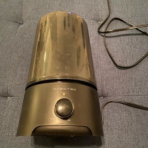 Cool mist humidifier